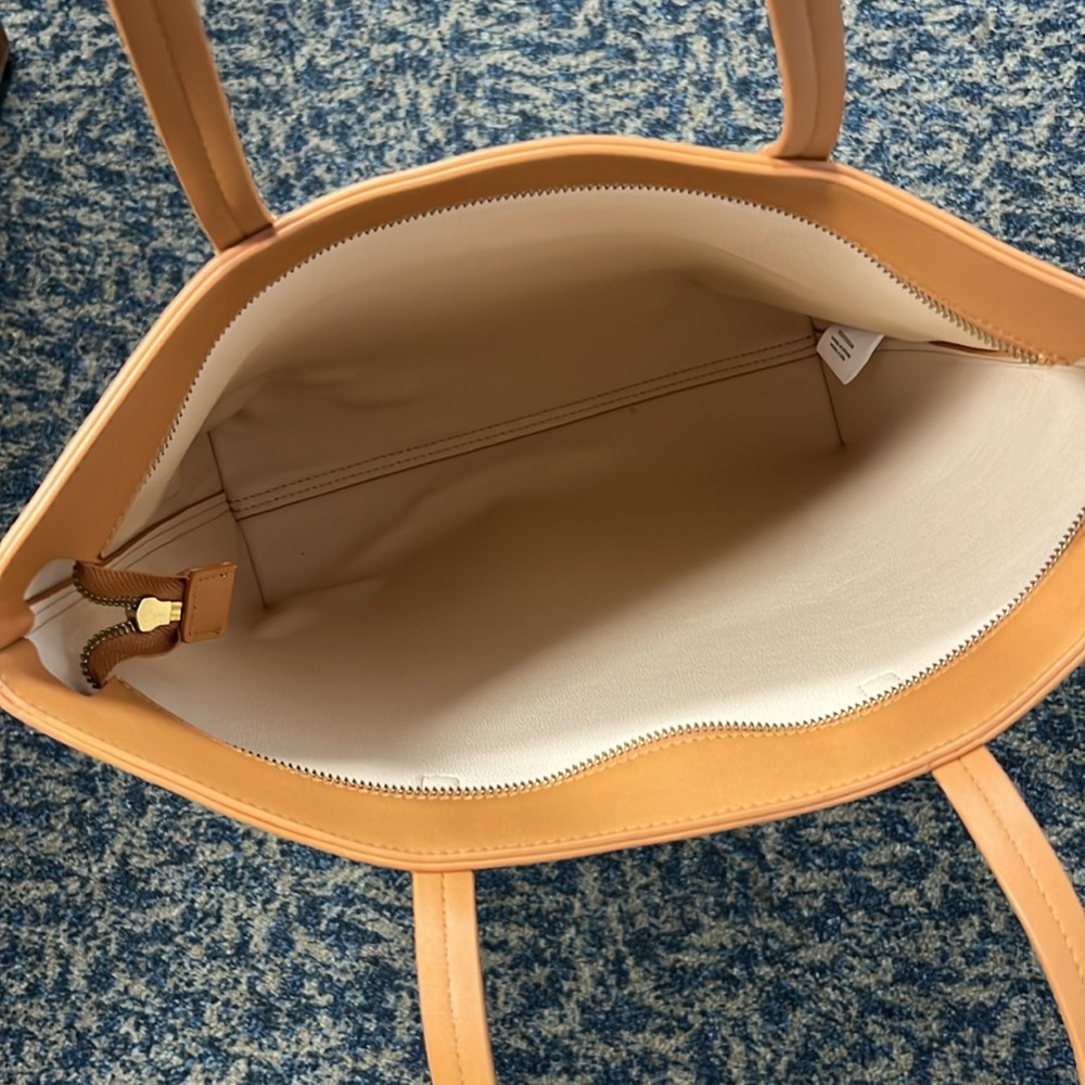 Mark & Graham Fillmore Vegan Leather Zipper Top Tote Bag - Picture 3 of 6